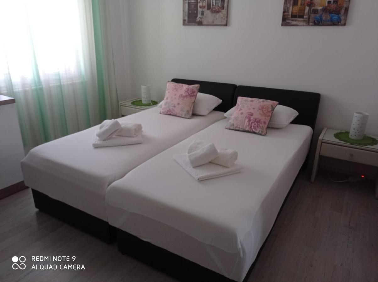 Simb Apartment สปลิท ภายนอก รูปภาพ